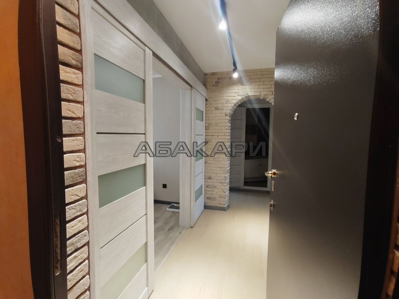 3-комнатная улица 3 Августа, 26  за 65000 руб/мес фото 12