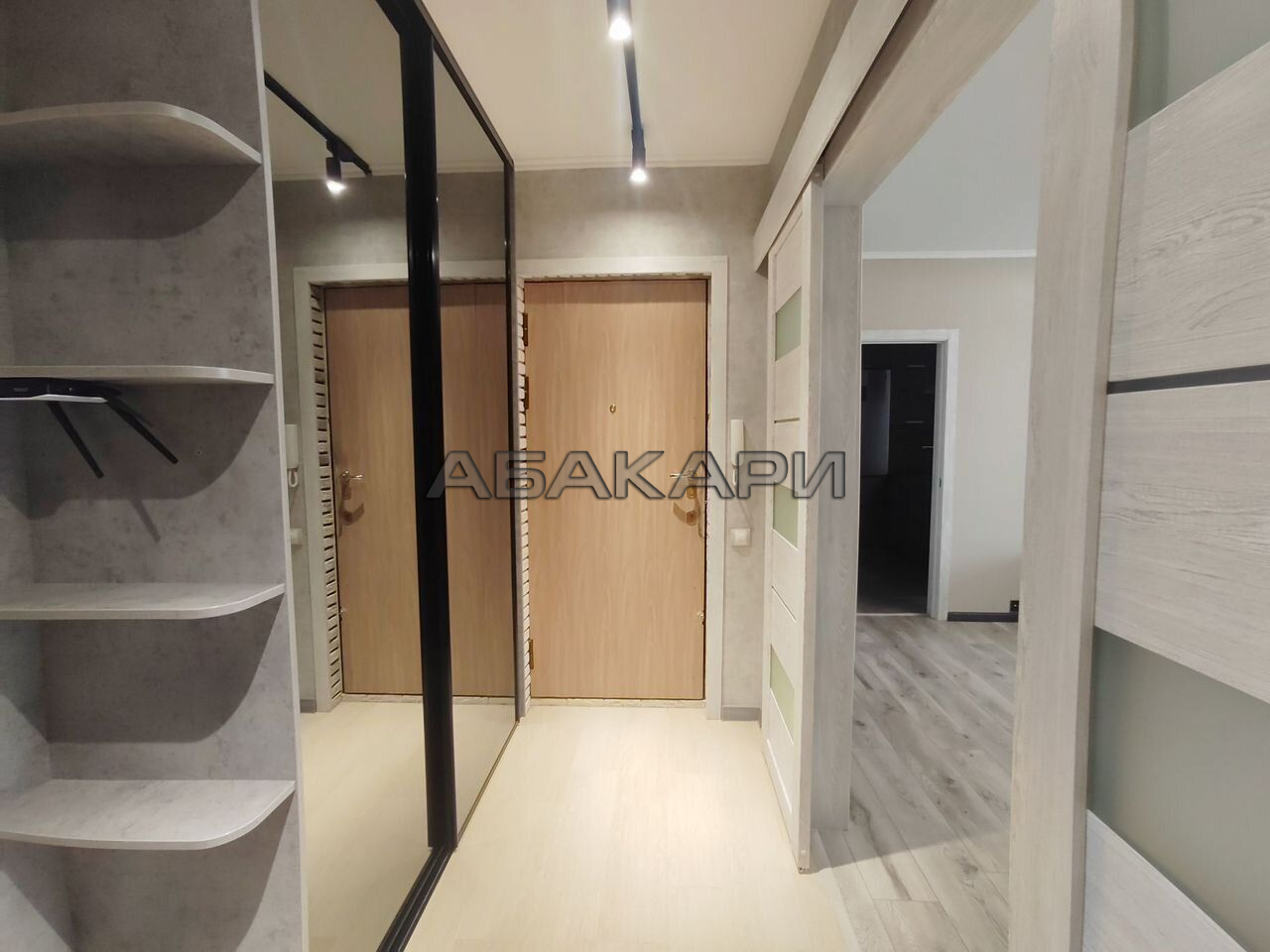 3-комнатная улица 3 Августа, 26  за 65000 руб/мес фото 14