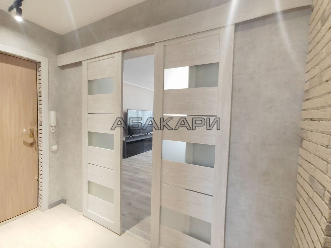 3-комнатная улица 3 Августа, 26  за 65000 руб/мес фото 15