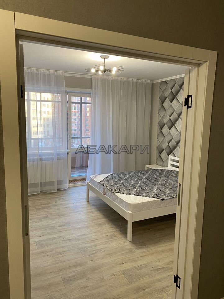 1-комнатная улица Авиаторов, 64  за 42000 руб/мес фото 3
