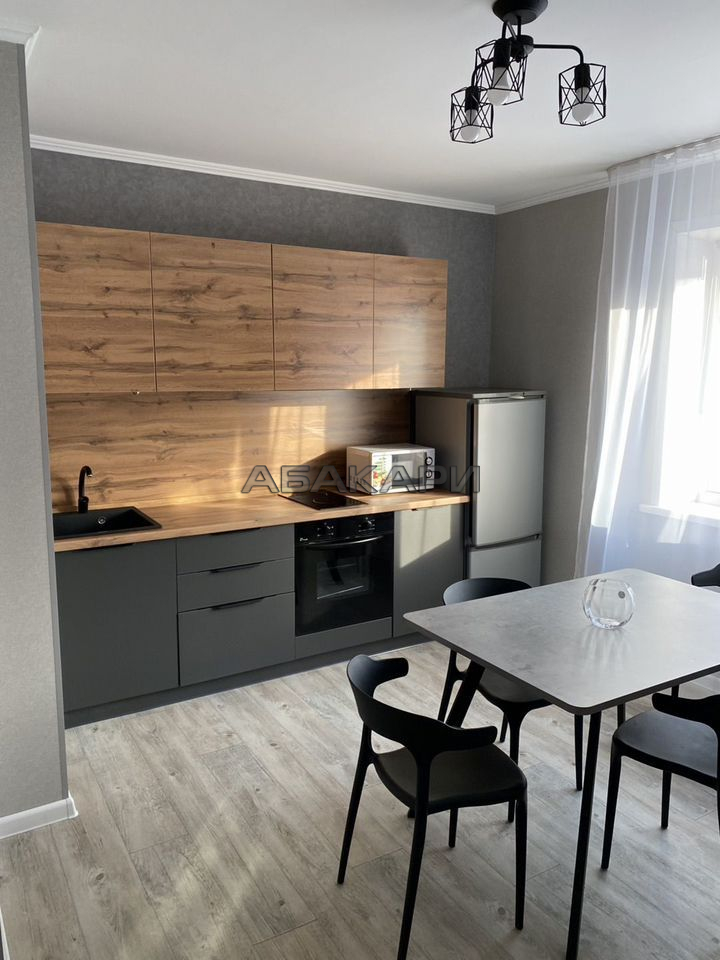 1-комнатная улица Авиаторов, 64  за 42000 руб/мес фото 8
