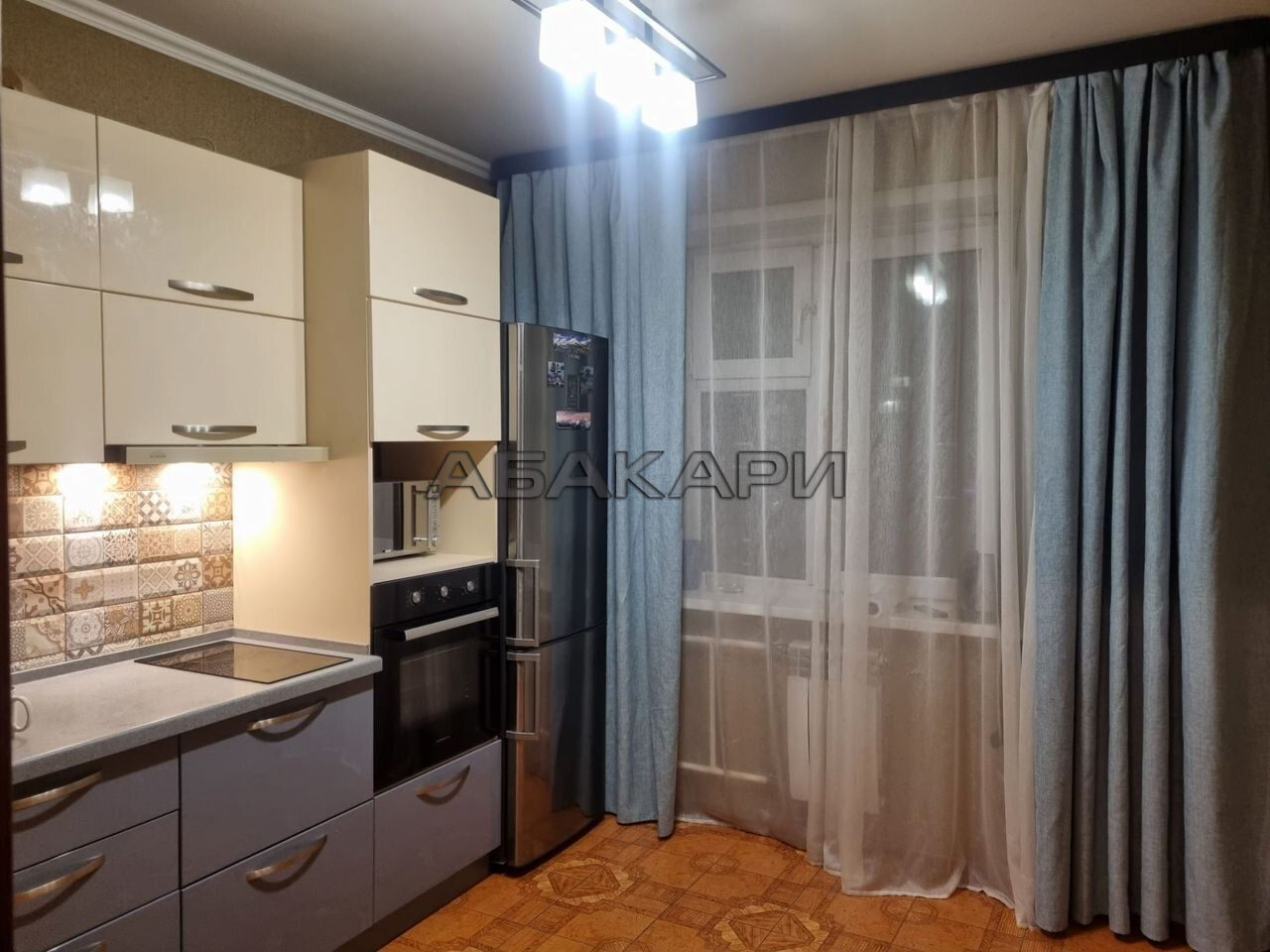 3-комнатная улица 9 Мая, 45А  за 55000 руб/мес фото 1