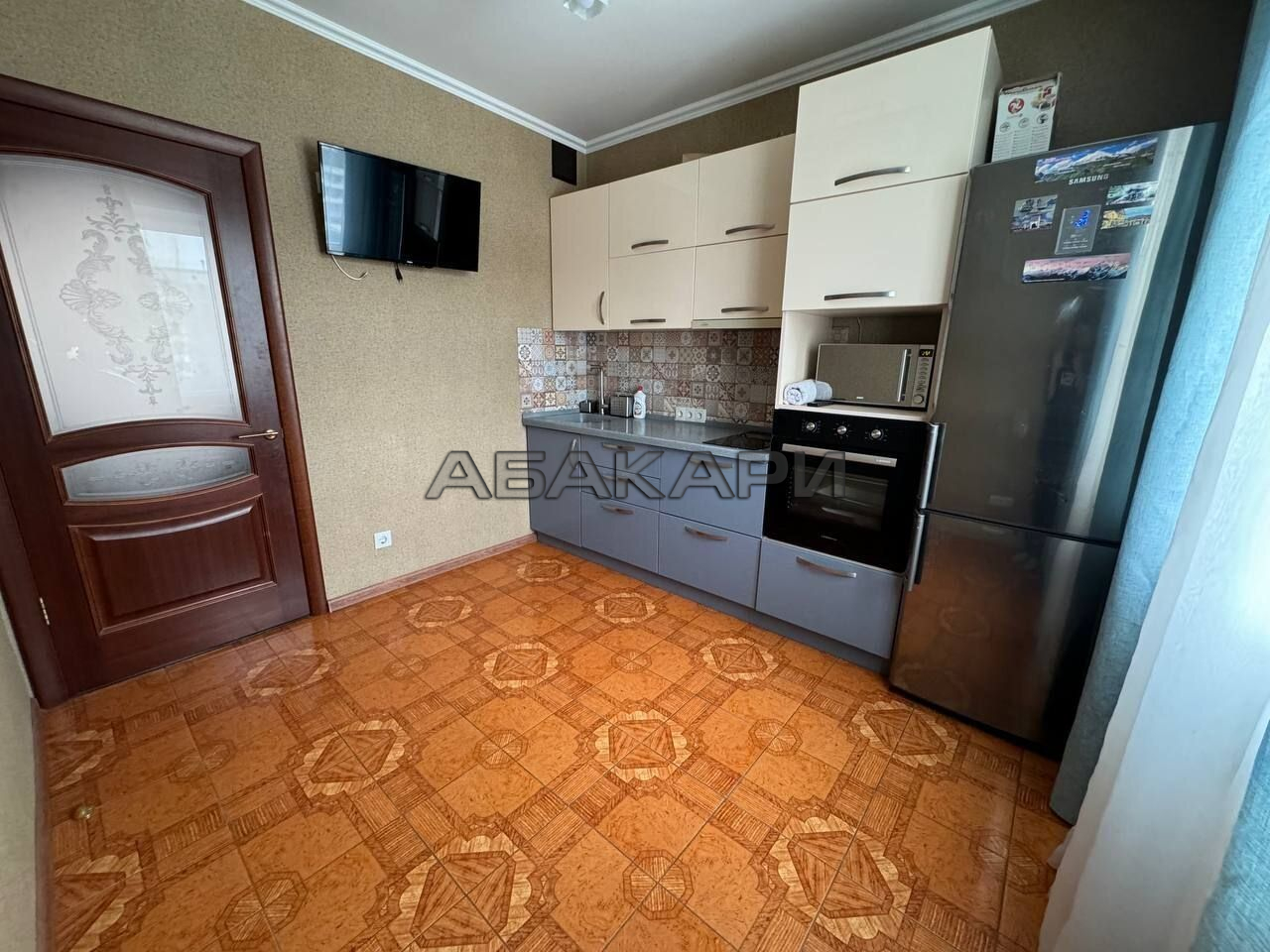 3-комнатная улица 9 Мая, 45А  за 55000 руб/мес фото 2
