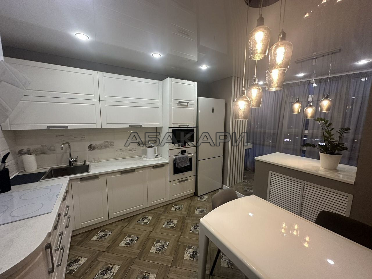 2-комнатная улица Авиаторов, 42  за 60000 руб/мес фото 3