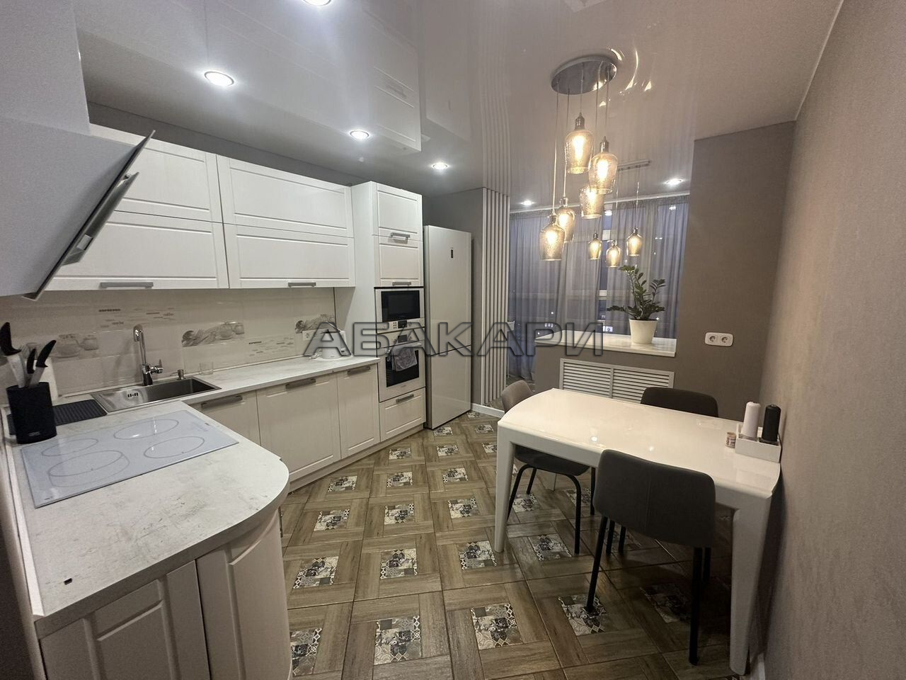 2-комнатная улица Авиаторов, 42  за 60000 руб/мес фото 1
