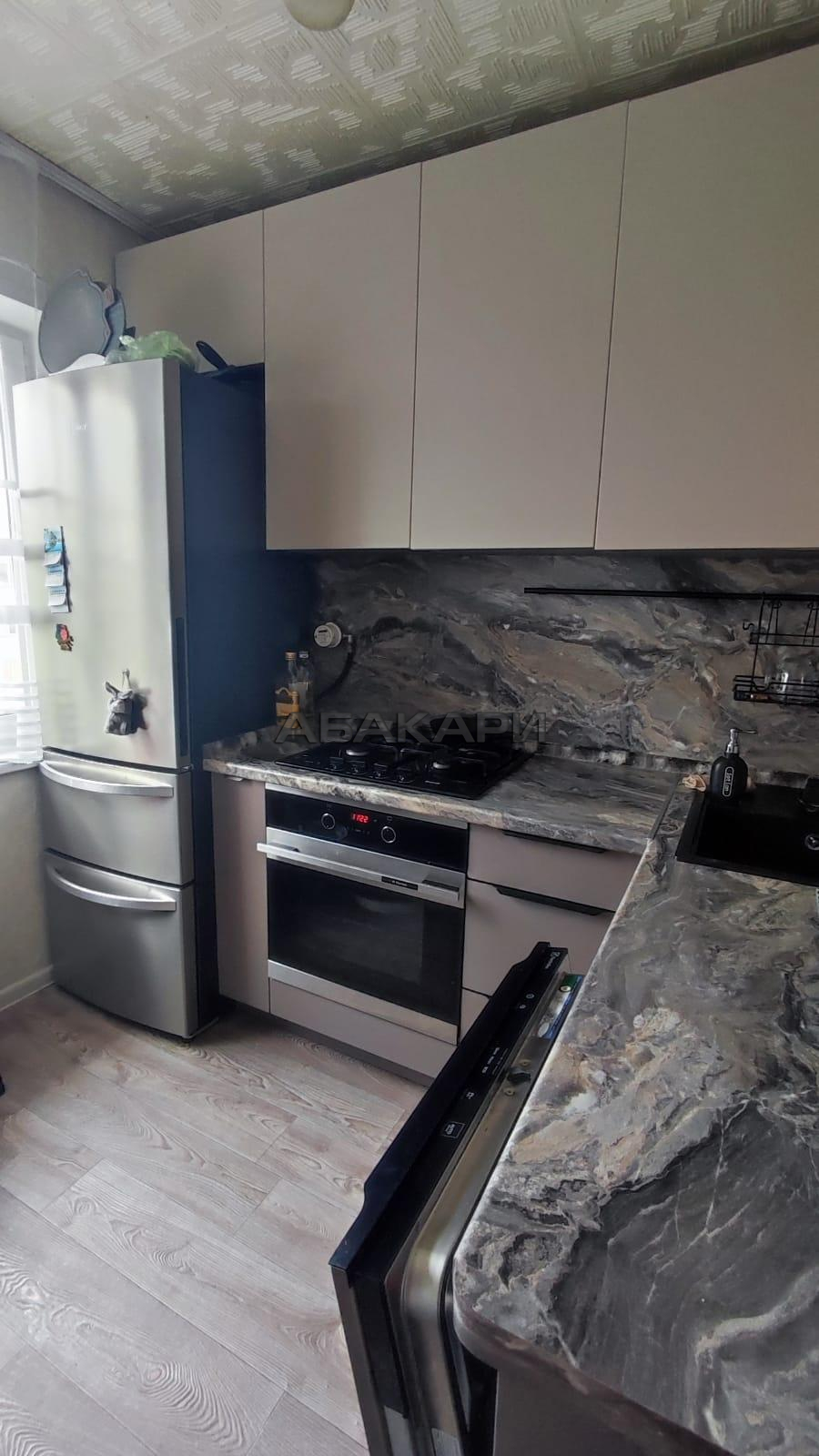 3-комнатная Свердловская улица, 27  за 35000 руб/мес фото 1