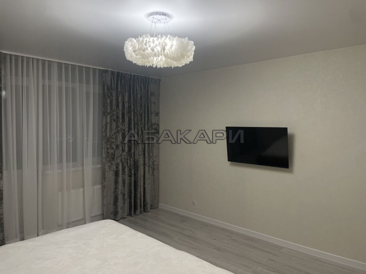 1-комнатная улица Авиаторов, 47  за 55000 руб/мес фото 10