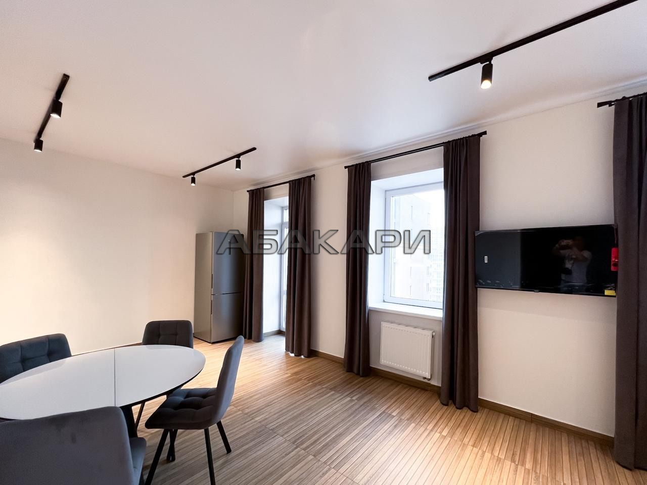 2-комнатная улица Петра Ломако, 10  за 68000 руб/мес фото 2