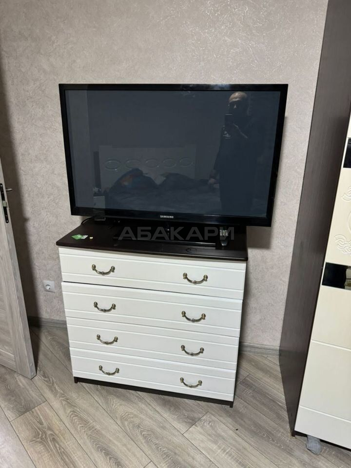 3-комнатная улица Шахтёров, 8  за 55000 руб/мес фото 5