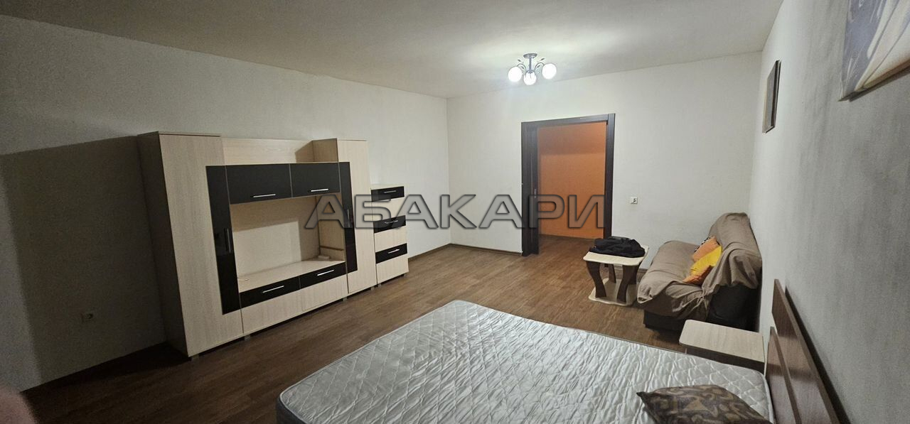 3-комнатная улица Авиаторов, 68  за 35000 руб/мес фото 3