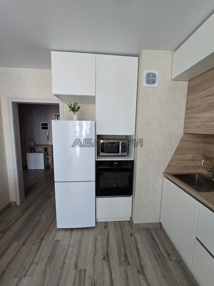 1-комнатная Октябрьская улица, 10  за 50000 руб/мес фото 2