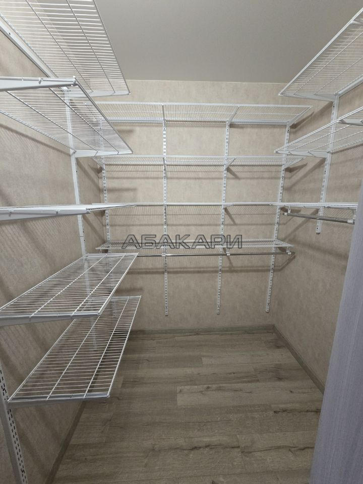 1-комнатная Октябрьская улица, 10  за 50000 руб/мес фото 19