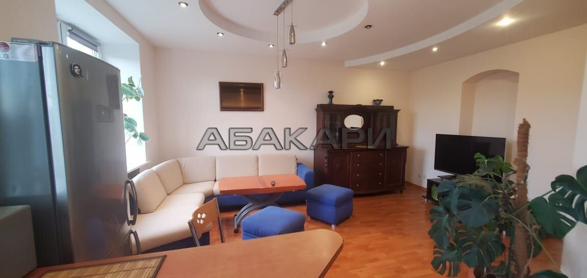 3-комнатная улица Дубровинского, 82  за 55000 руб/мес фото 2