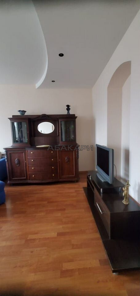 3-комнатная улица Дубровинского, 82  за 55000 руб/мес фото 3