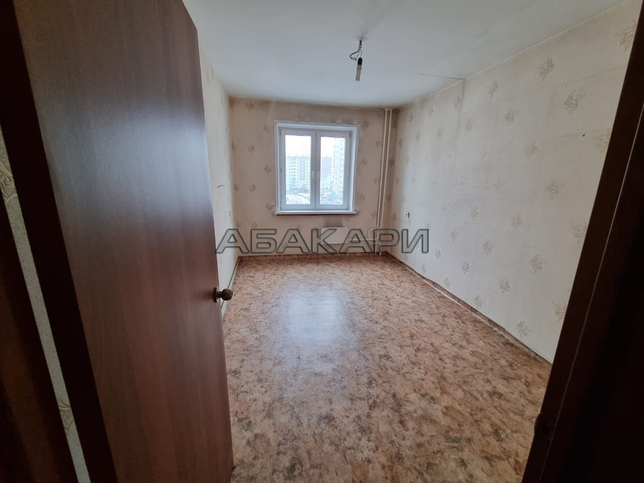 3-комнатная Линейная улица, 86  за 35000 руб/мес фото 4