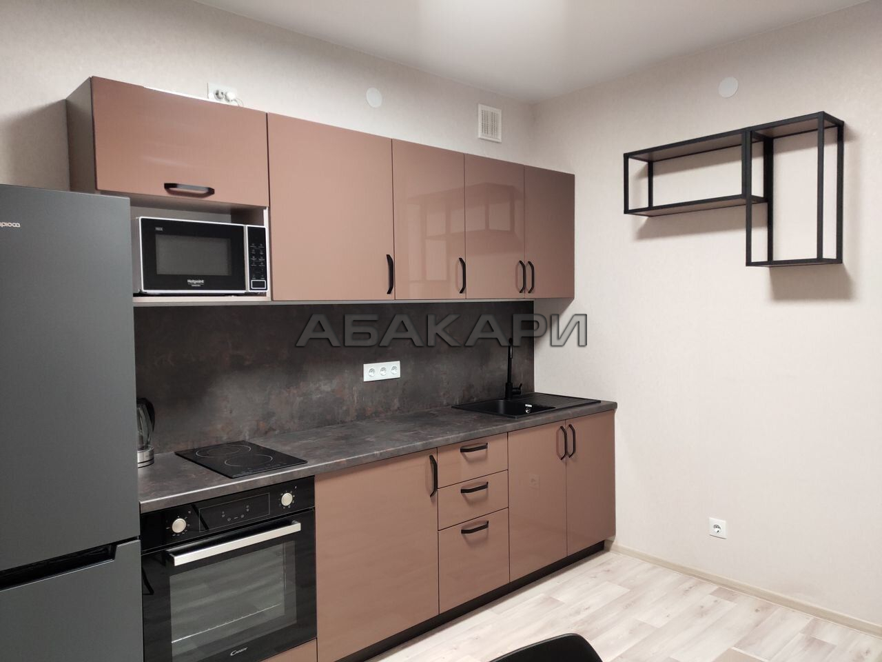 1-комнатная Регатная улица, 2  за 36000 руб/мес фото 1