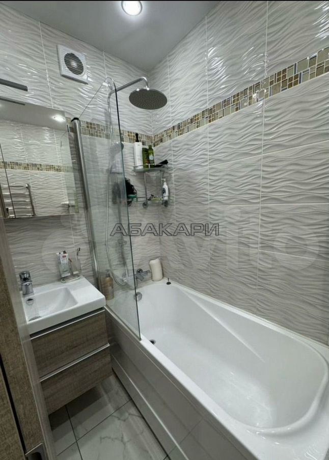 3-комнатная улица Алексеева, 39  за 70000 руб/мес фото 13