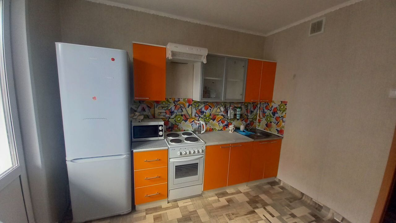 1-комнатная проспект 60 лет Образования СССР, 26А  за 23000 руб/мес фото 9