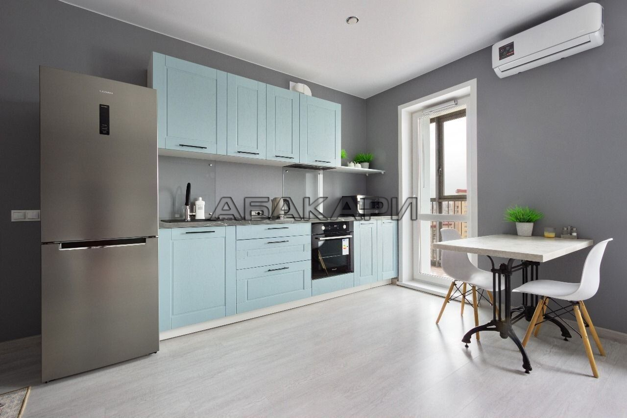 1-комнатная улица Авиаторов, 3  за 45000 руб/мес фото 1