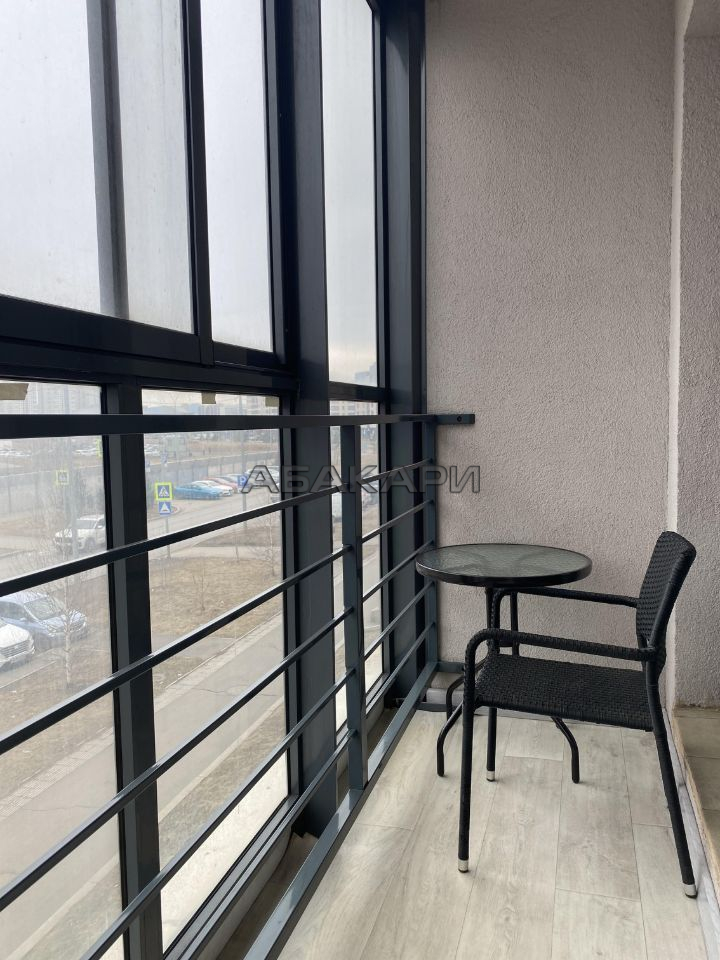 1-комнатная улица Петра Ломако, 2  за 35000 руб/мес фото 8