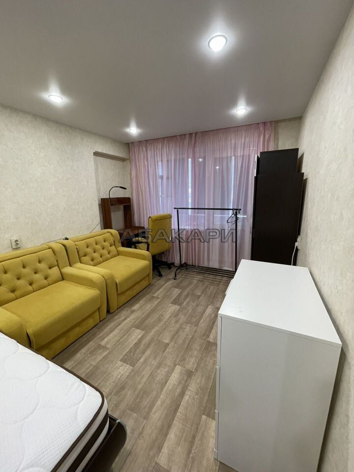 1-комнатная улица Гусарова, 80  за 27000 руб/мес фото 1