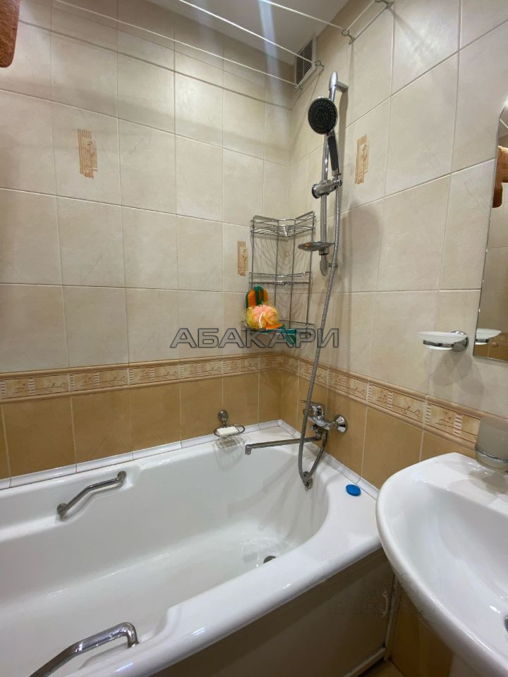 3-комнатная улица Молокова, 64  за 55000 руб/мес фото 12