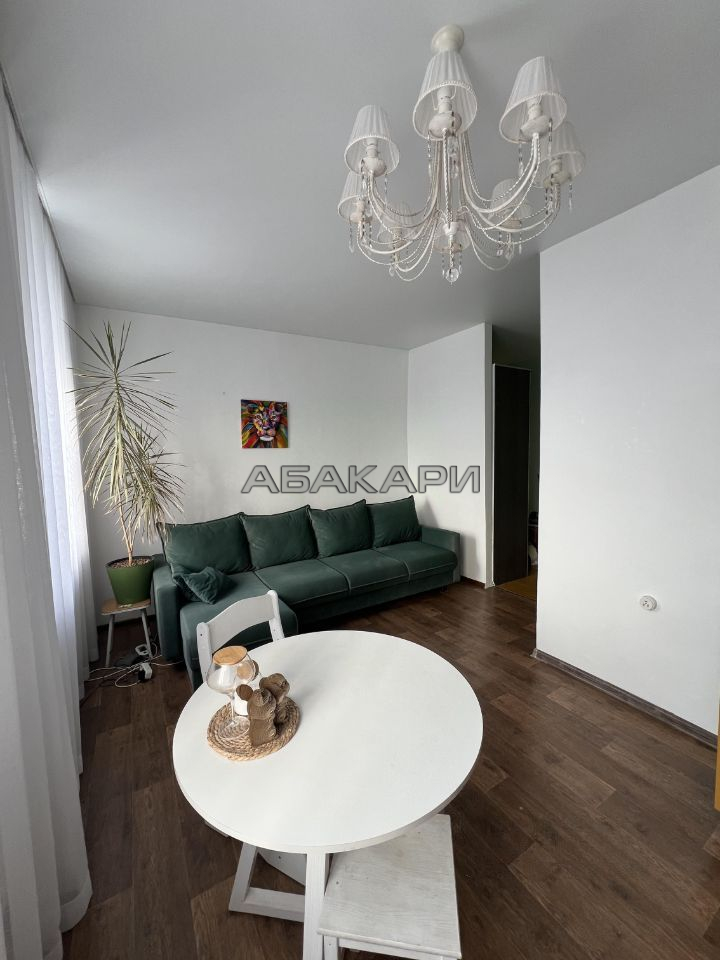 3-комнатная улица Урицкого, 51  за 64000 руб/мес фото 10