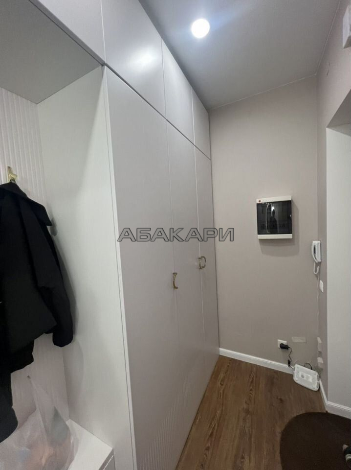 2-комнатная Октябрьская улица, 16  за 80000 руб/мес фото 5