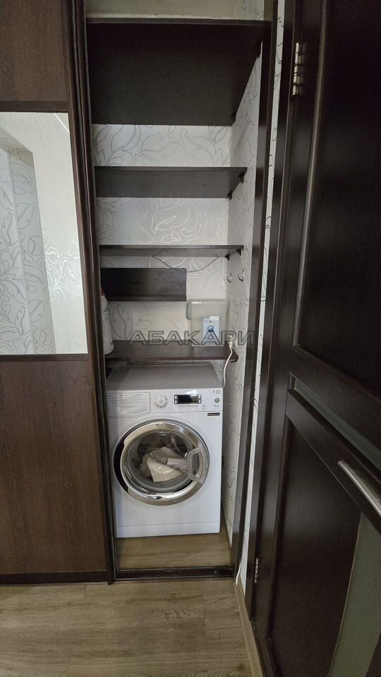 2-комнатная улица Побежимова, 11  за 40000 руб/мес фото 8