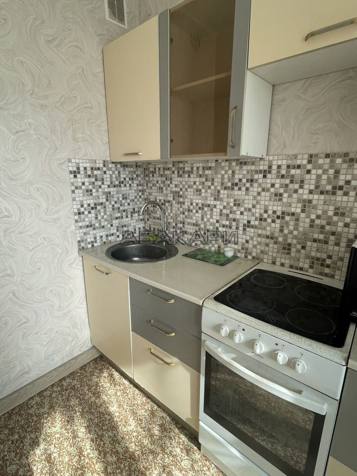 2-комнатная Высотная улица, 4А  за 28000 руб/мес фото 4