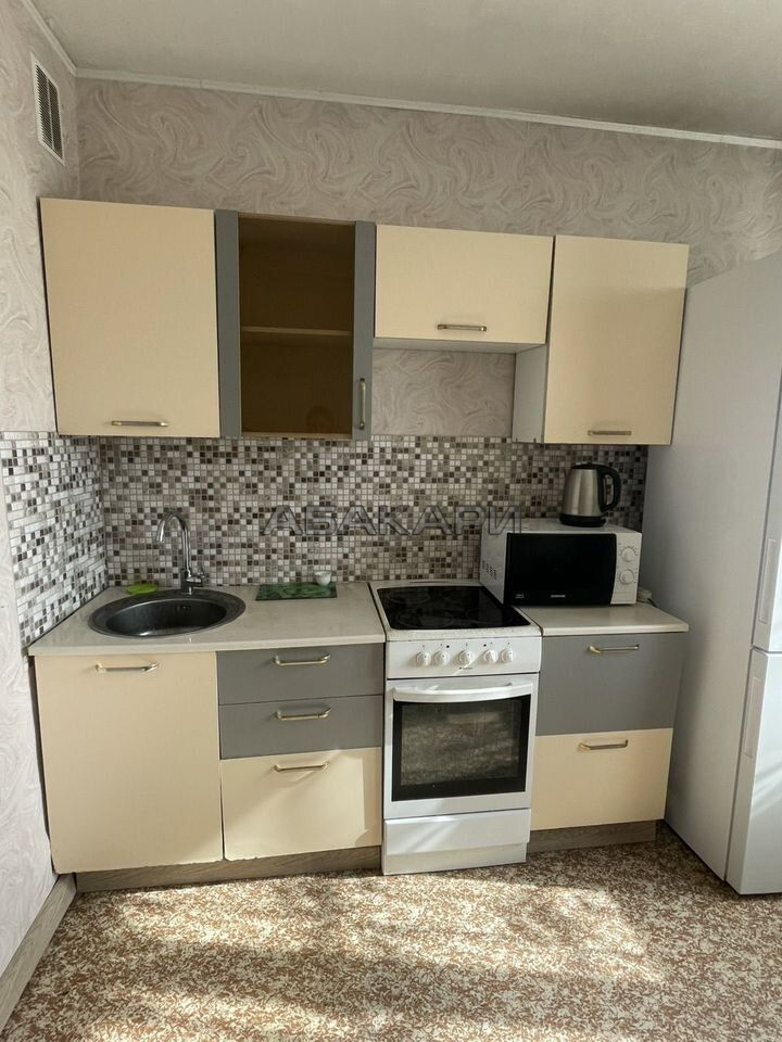 2-комнатная Высотная улица, 4А  за 28000 руб/мес фото 5