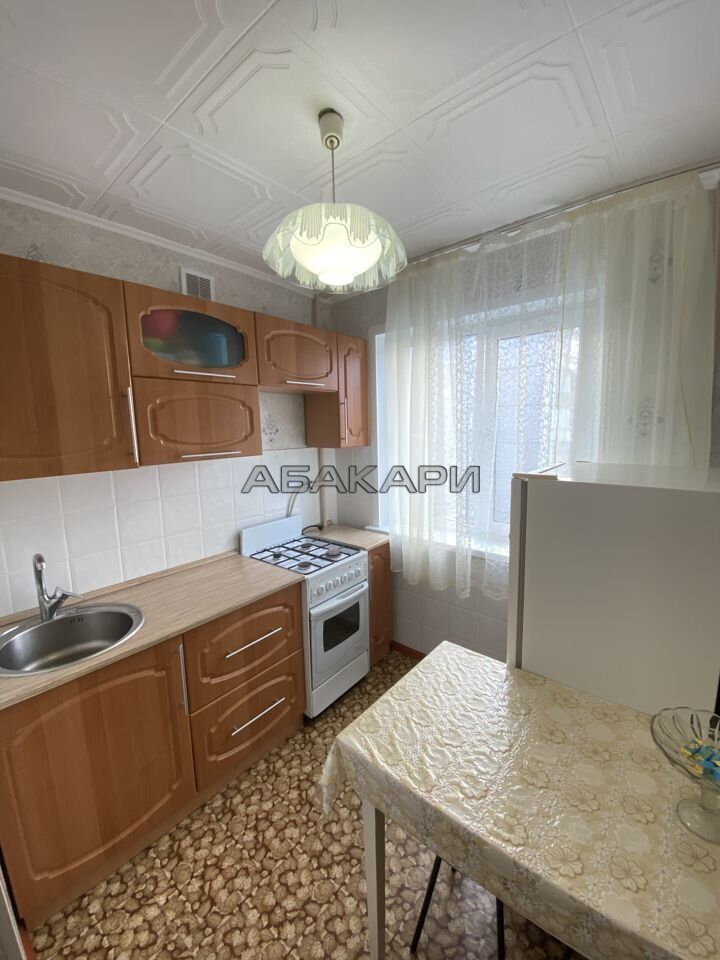 2-комнатная улица Комарова, 7  за 30000 руб/мес фото 3