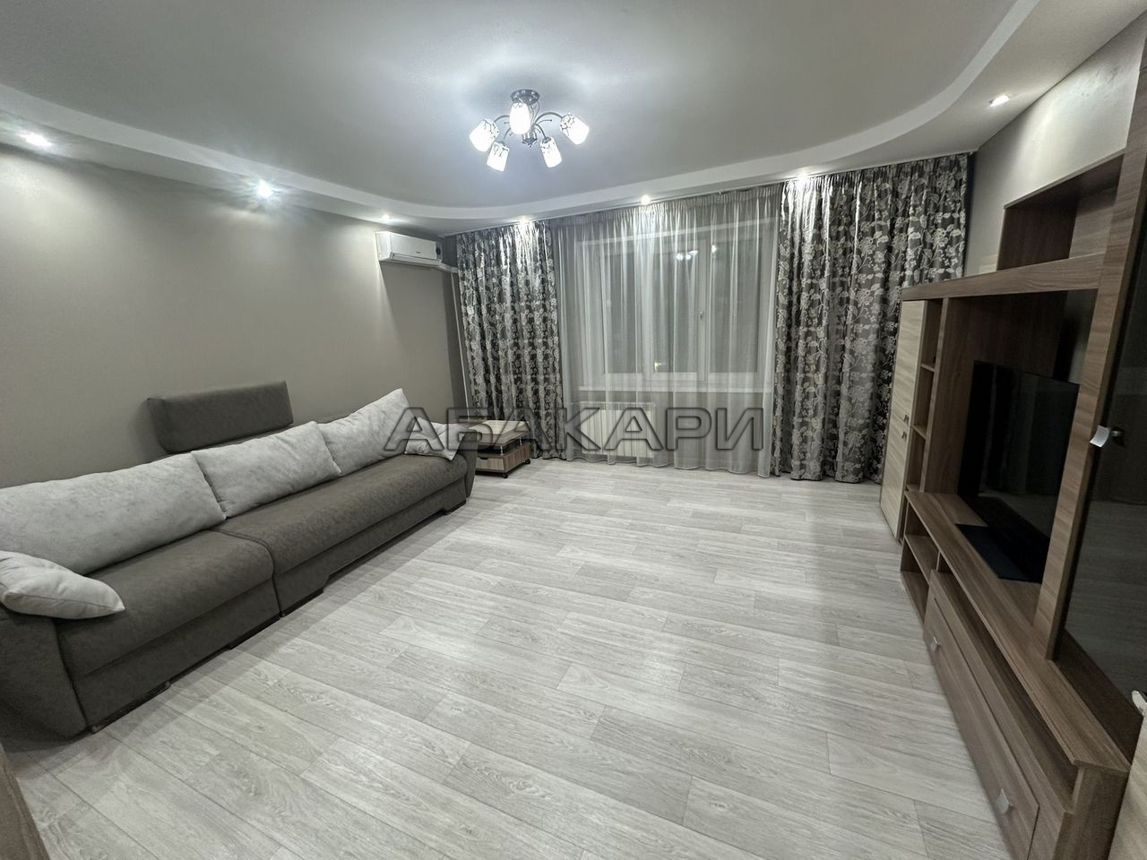 2-комнатная улица Алексеева, 22  за 42500 руб/мес фото 2