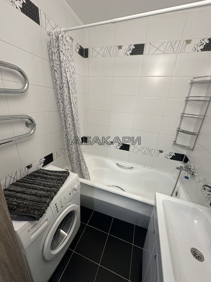 2-комнатная улица Алексеева, 22  за 42500 руб/мес фото 9