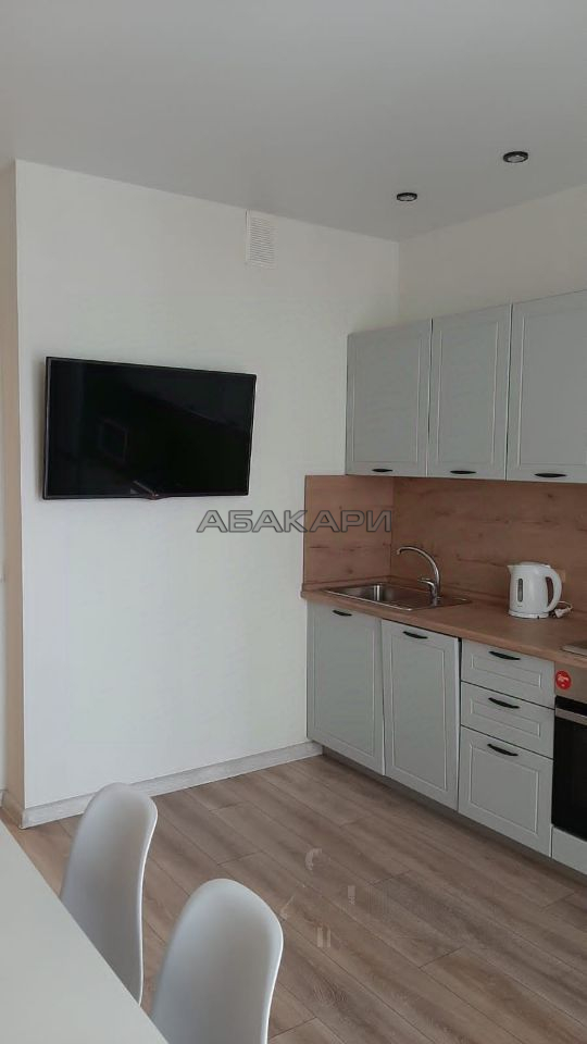 1-комнатная улица Авиаторов, 23  за 35000 руб/мес фото 8