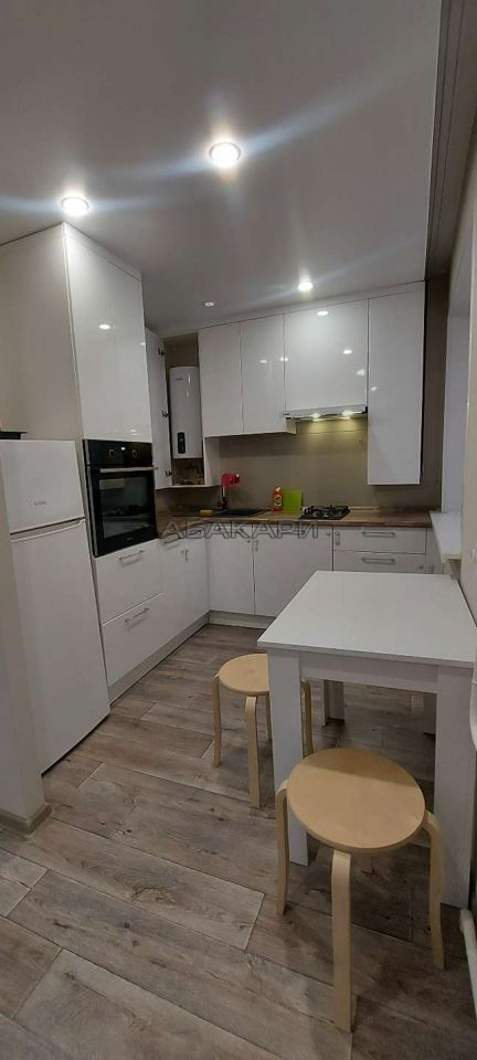 2-комнатная Шелковая улица, 2  за 35000 руб/мес фото 1