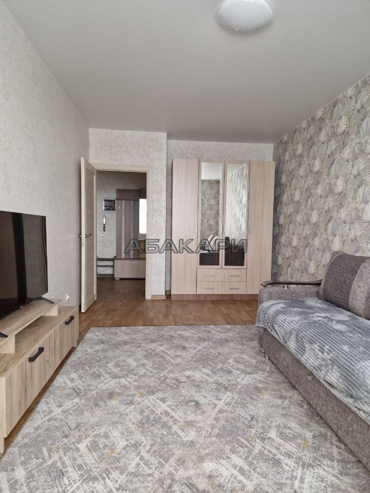 1-комнатная Октябрьская улица, 10  за 40000 руб/мес фото 1