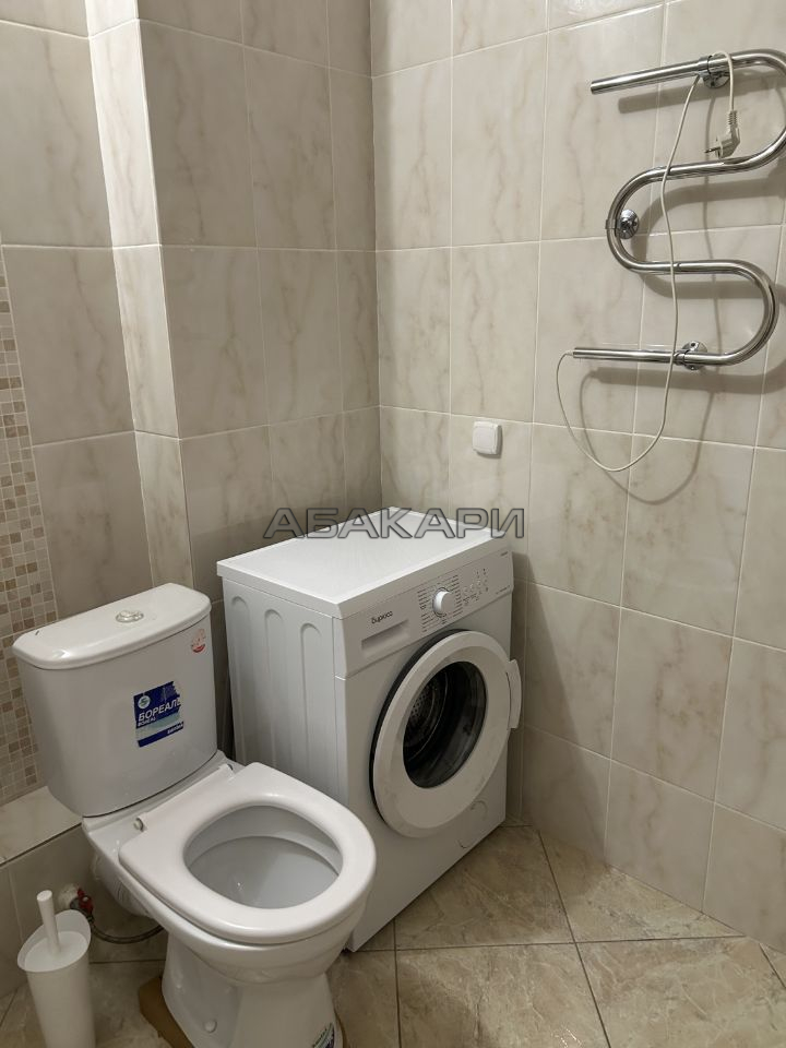 1-комнатная улица Петра Ломако, 2  за 31000 руб/мес фото 2