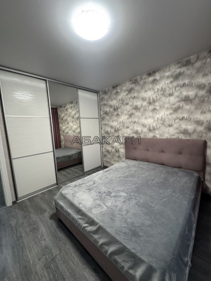 2-комнатная улица Петра Ломако, 6  за 45000 руб/мес фото 1