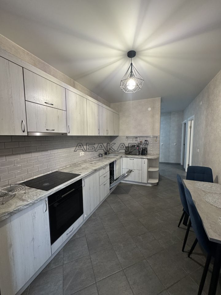 2-комнатная улица Петра Ломако, 6  за 45000 руб/мес фото 2