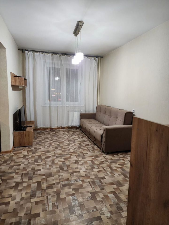 1-комнатная улица Республики, 39  за 35000 руб/мес фото 3