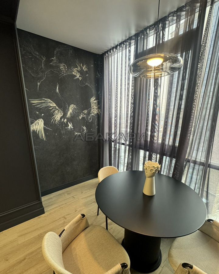 2-комнатная улица Авиаторов, 28  за 80000 руб/мес фото 1