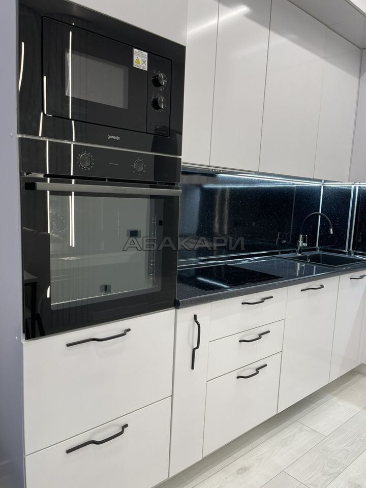 1-комнатная Октябрьская улица, 16  за 60000 руб/мес фото 3