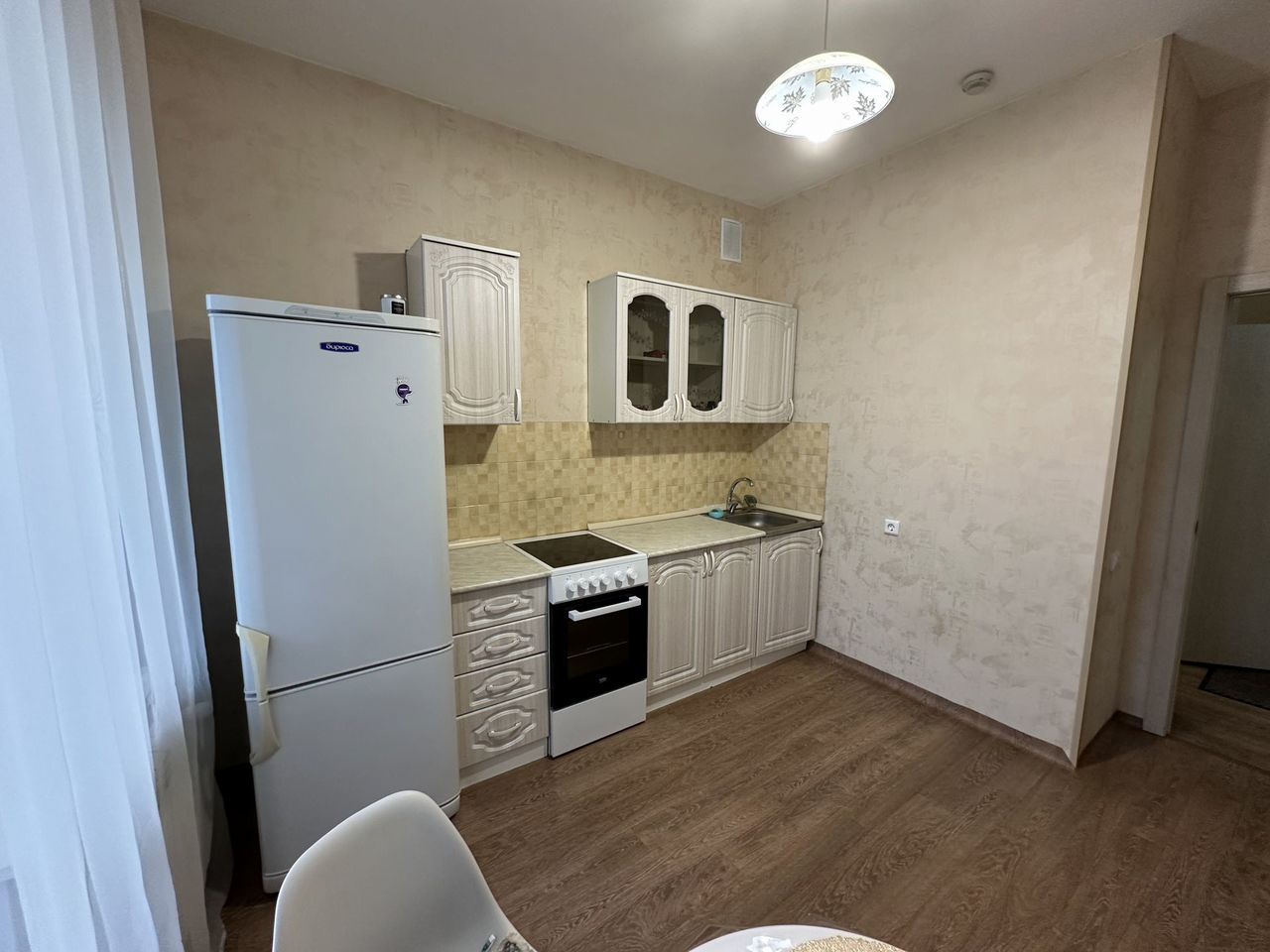 2-комнатная Линейная улица, 122  за 39000 руб/мес фото 9
