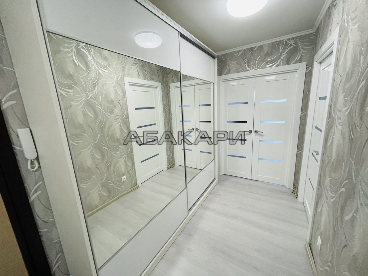 2-комнатная Новосибирская улица, 1  за 68000 руб/мес фото 7
