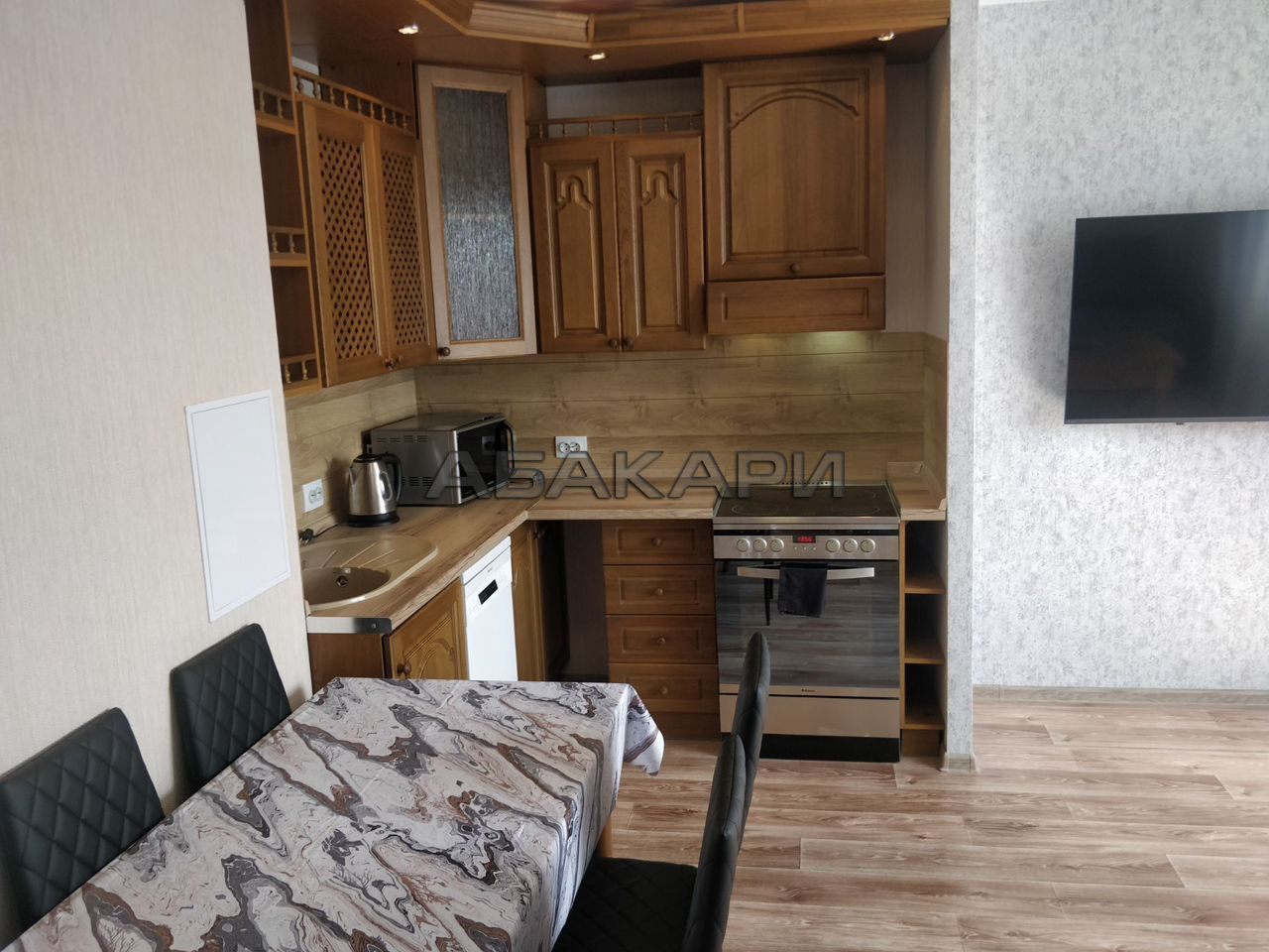 3-комнатная улица Дубровинского, 110Г  за 44000 руб/мес фото 2