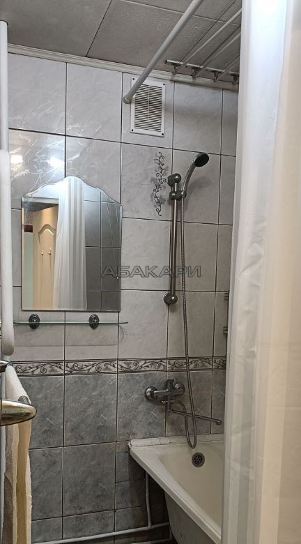 1-комнатная улица Гусарова, 4  за 22000 руб/мес фото 4