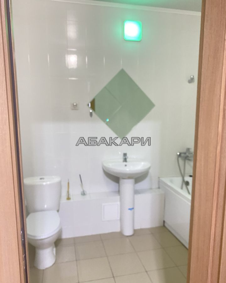 1-комнатная улица Петра Ломако, 8  за 32000 руб/мес фото 11