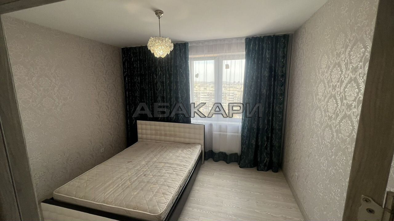 3-комнатная улица Авиаторов, 43  за 45000 руб/мес фото 4
