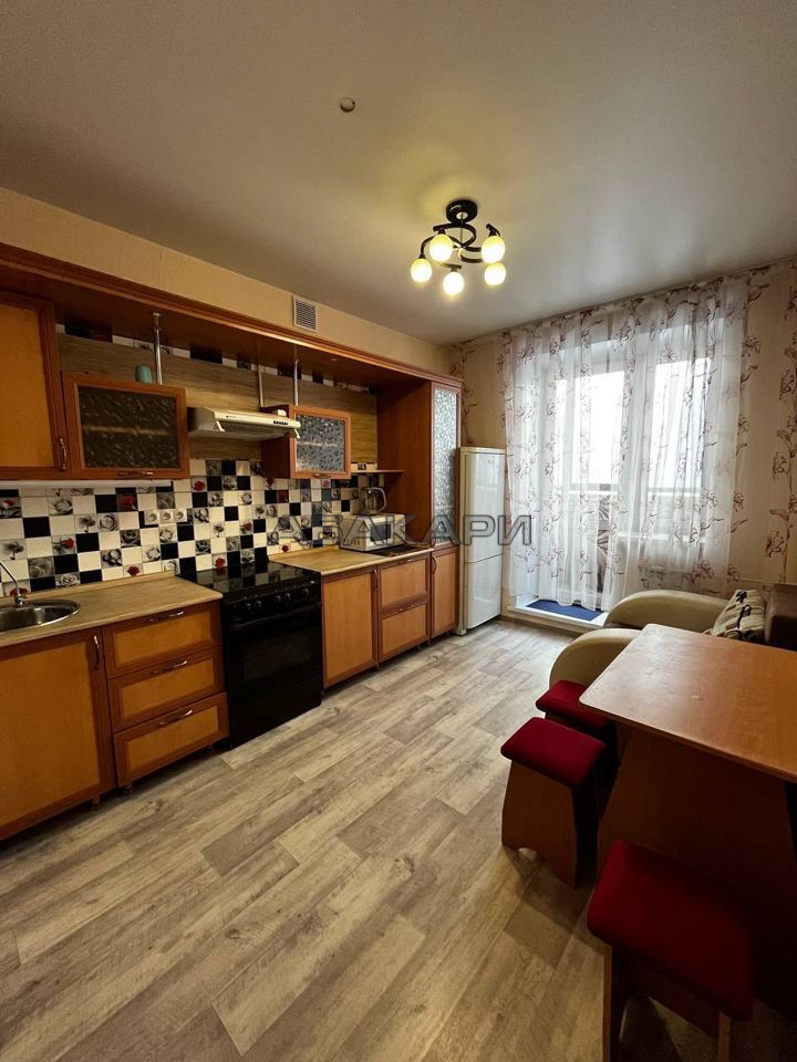 1-комнатная Апрельская улица, 7  за 28000 руб/мес фото 1